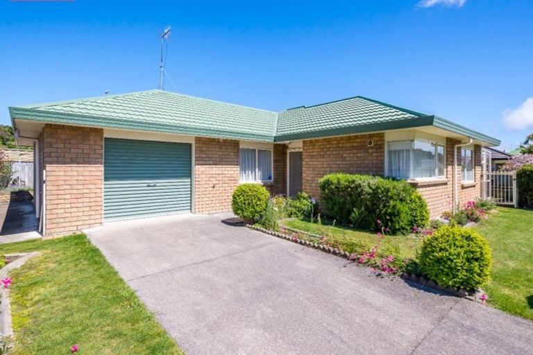 Photo of property in 18 Tararua Street, Paraparaumu, 5032