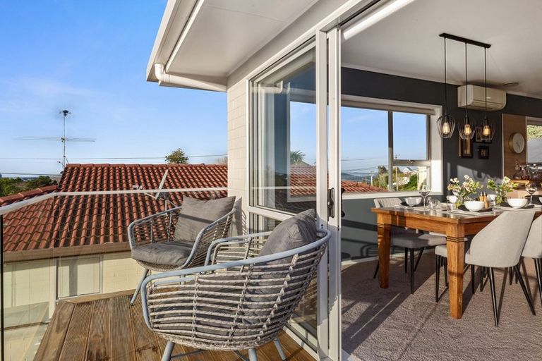 Photo of property in 2/70 Hinemoa Street, Birkenhead, Auckland, 0626