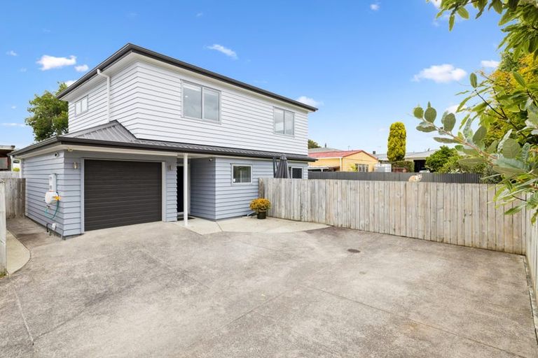Photo of property in 73 Wellington Street, Pukekohe, 2120