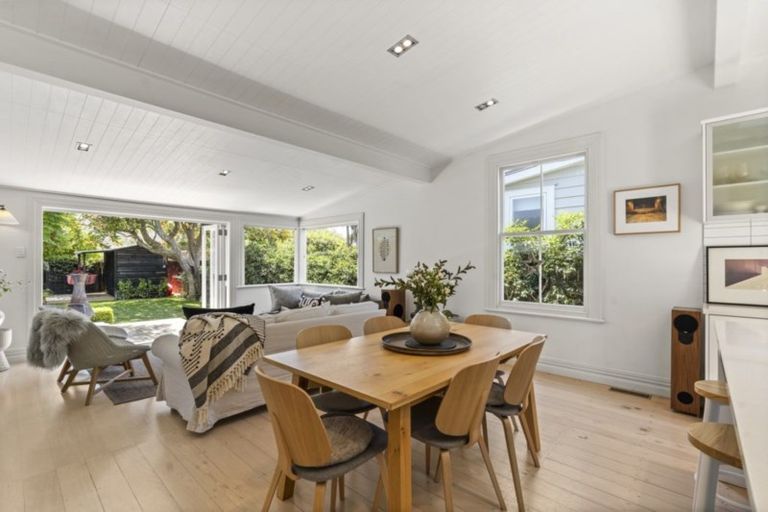 Photo of property in 6 Beaconsfield Street, Devonport, Auckland, 0624