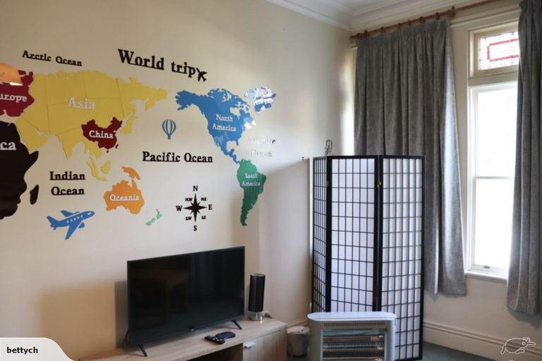 Photo of property in 300 Tinakori Road, Thorndon, Wellington, 6011