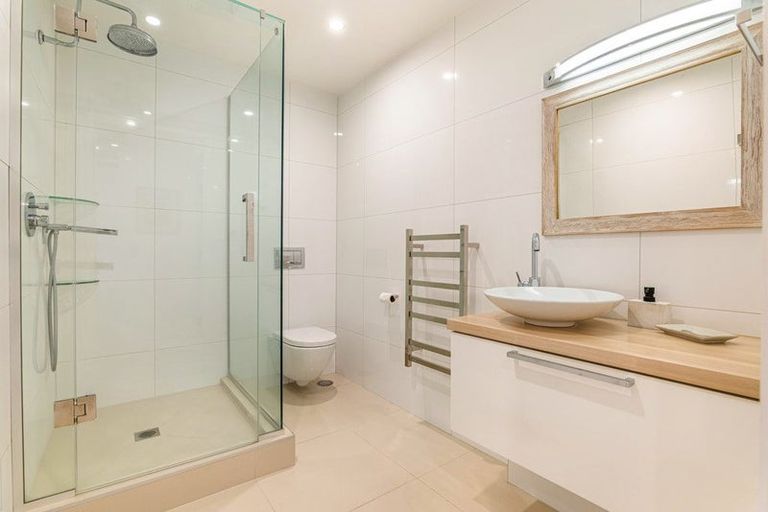 Photo of property in The Sands Apartments, 19/47 The Strand, Takapuna, Auckland, 0622