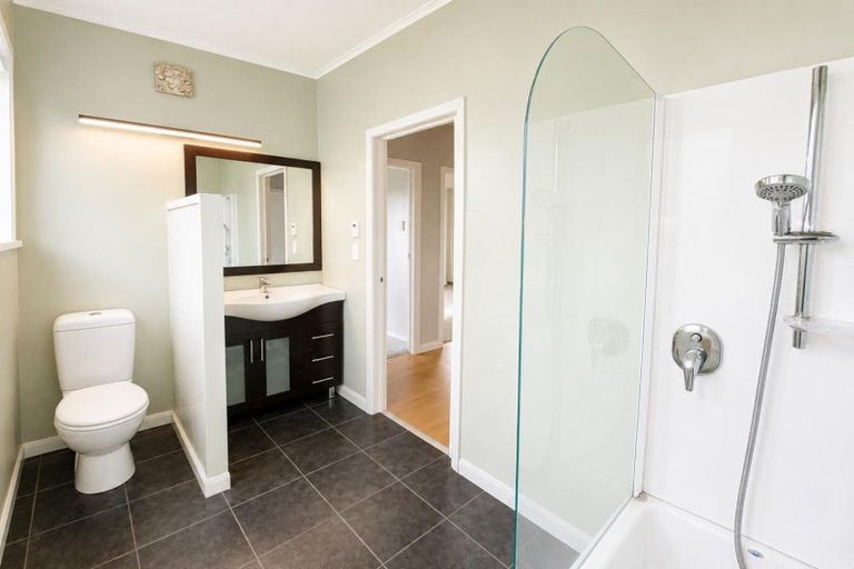 Photo of property in 6 Clovelly Street, Brooklands, New Plymouth, 4310