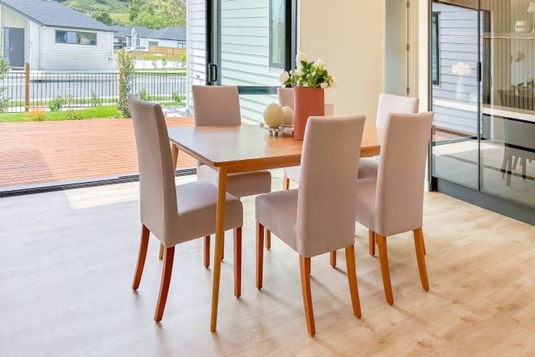 Photo of property in 2 Hayley Court, Wainui, Silverdale, 0992