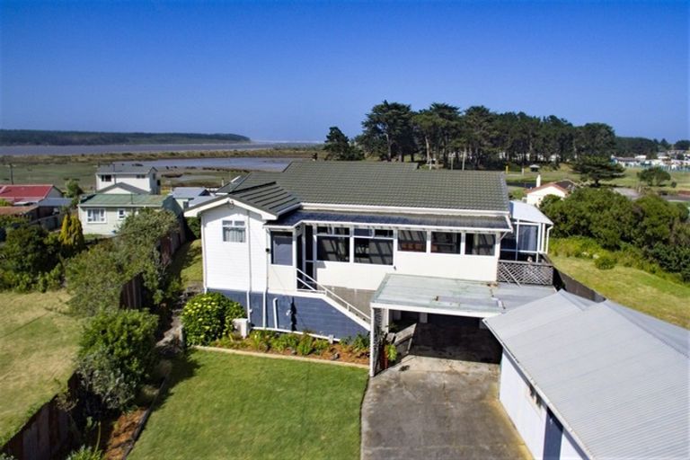 Photo of property in 126a Seabury Avenue, Foxton Beach, Foxton, 4815