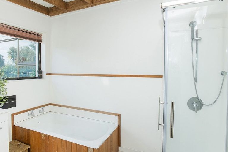 Photo of property in 42 Whitmore Road, Ormond, Gisborne, 4071