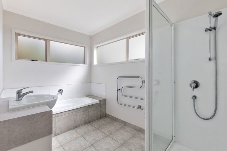 Photo of property in 23 Driftwood Drive, Red Beach, 0932