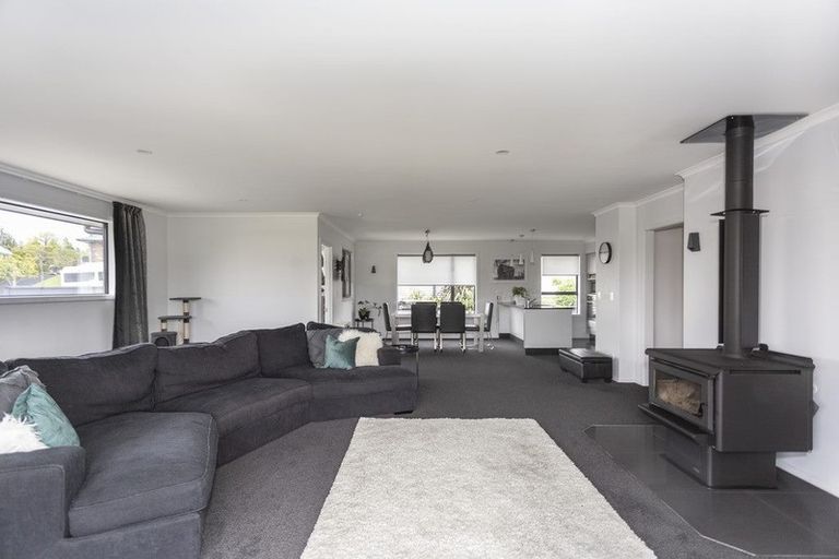 Photo of property in 13 Grove Avenue, Weston, Oamaru, 9401