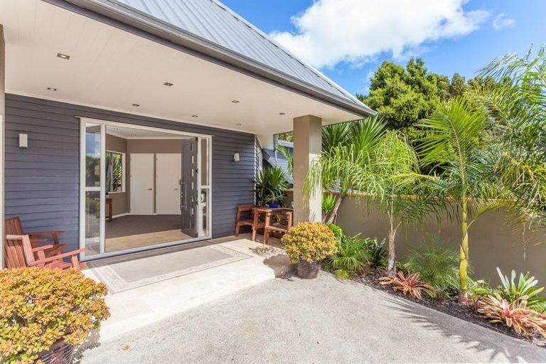 Photo of property in 111 Wirihana Road, Titirangi, Auckland, 0604