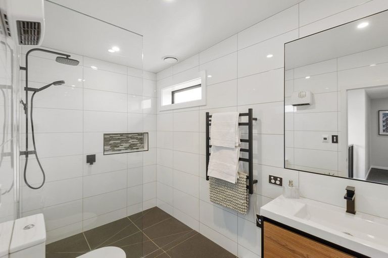 Photo of property in 10 Evesham Crescent, Spreydon, Christchurch, 8024