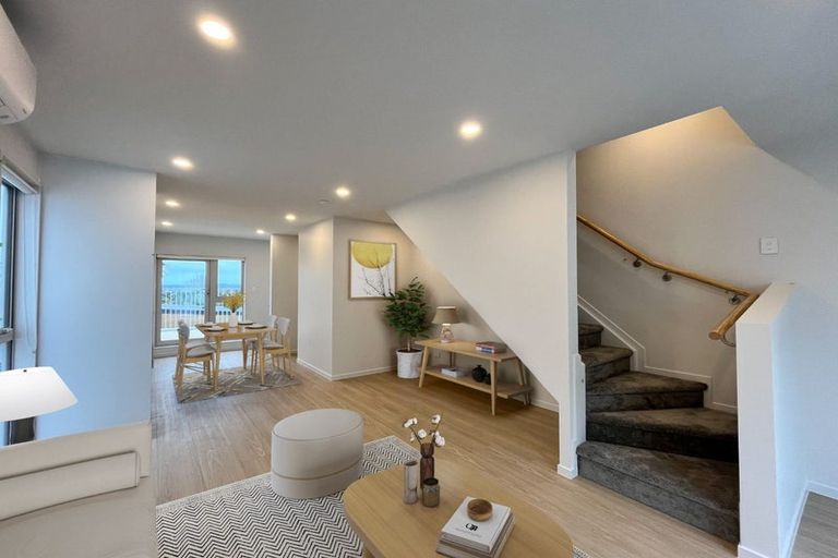 Photo of property in 13/9 Aeroview Drive, Beach Haven, Auckland, 0626