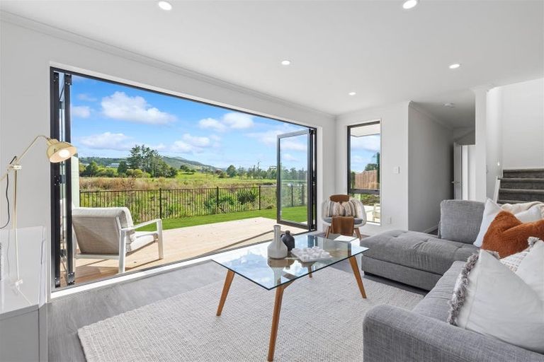 Photo of property in 14 Waikaha Street, Pokeno, 2472