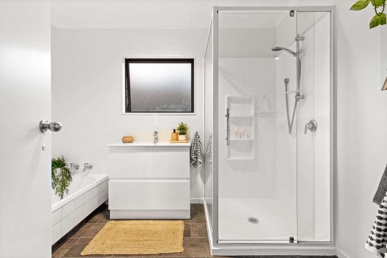 Photo of property in 16 Amberley Crescent, Bethlehem, Tauranga, 3110