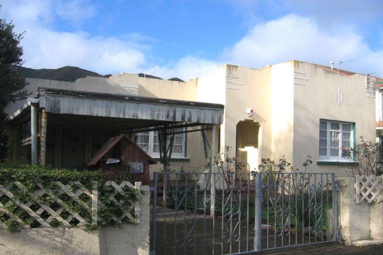 Photo of property in 11 Hinemoa Street, Waiwhetu, Lower Hutt, 5010