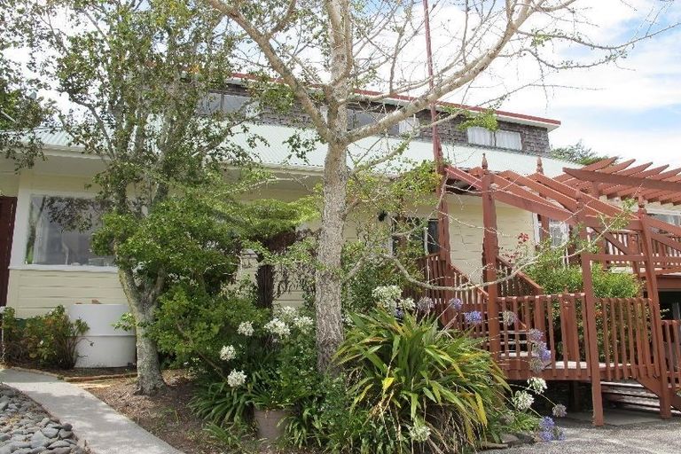 Photo of property in 113 Beach Road, Castor Bay, Auckland, 0620