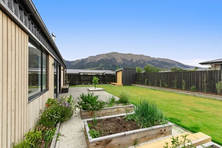 Photo of property in 5 Brewster Crescent, Lake Hawea, Wanaka, 9382