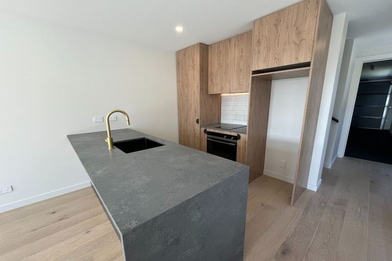 Photo of property in 17 Ryan Loop, Jacks Point, 9371