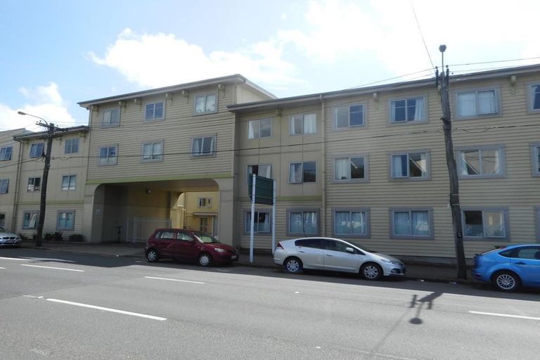 Photo of property in 1-67/4 Sussex Street, Mount Cook, Wellington, 6021