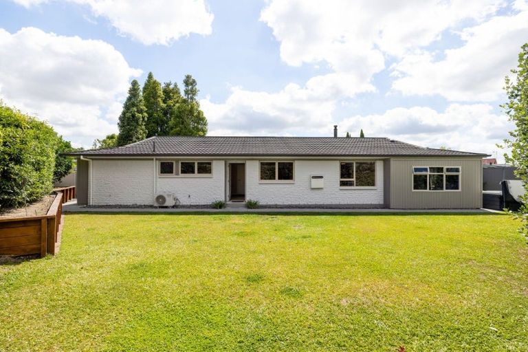 Photo of property in 9 Grassy Downs Place, St Andrews, Hamilton, 3200