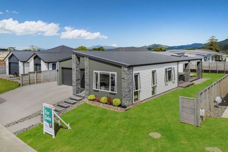 Photo of property in 30 Awatea Drive, Whitianga, 3510