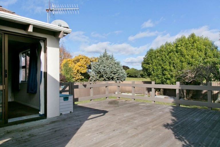 Photo of property in 81 Tamatea Road, Taupo, 3330