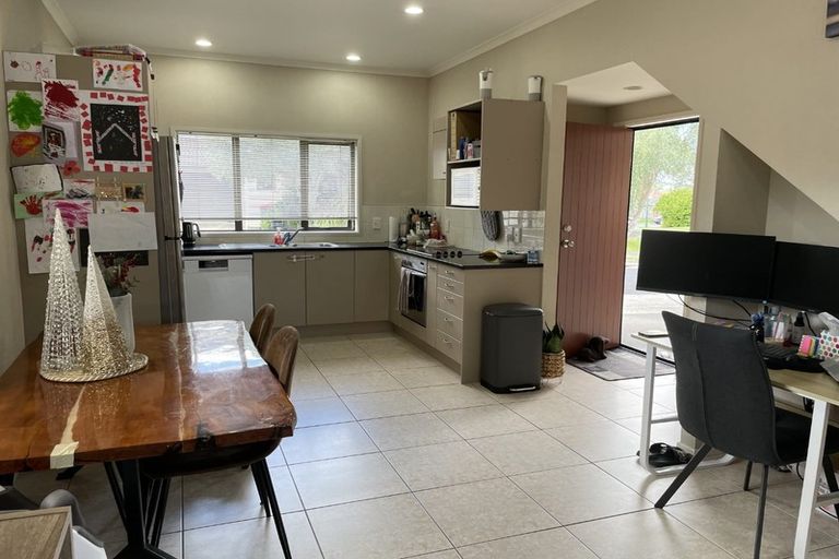 Photo of property in 3 Skip Lane, East Tamaki, Auckland, 2013