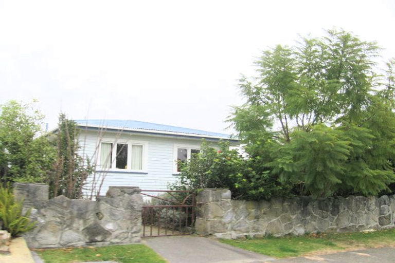 Photo of property in 3 Chester Place, Taradale, Napier, 4112