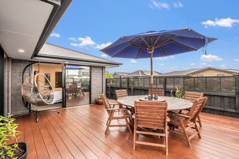 Photo of property in 4 Hapua Lane, Pegasus, 7612