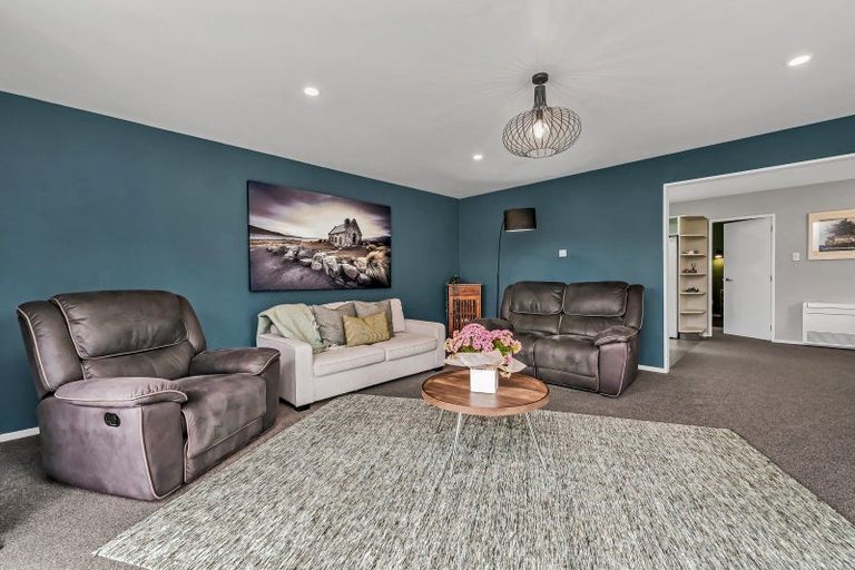 Photo of property in 15 Cross Street, Coalgate, 7673