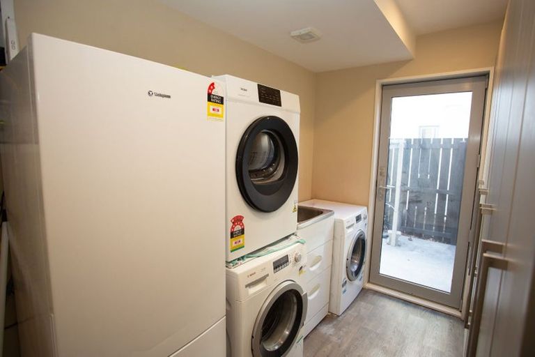 Photo of property in 2/24a Bowen Street, Upper Riccarton, Christchurch, 8041