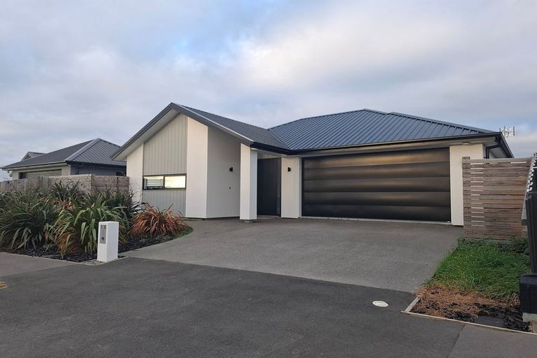 Photo of property in 16 Sequel Road, Halswell, Christchurch, 8025