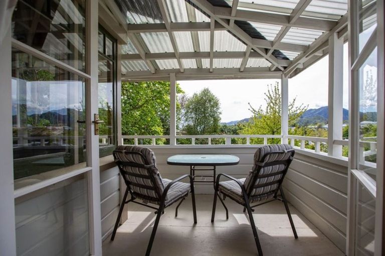 Photo of property in 32 Renwick Place, Nelson South, Nelson, 7010