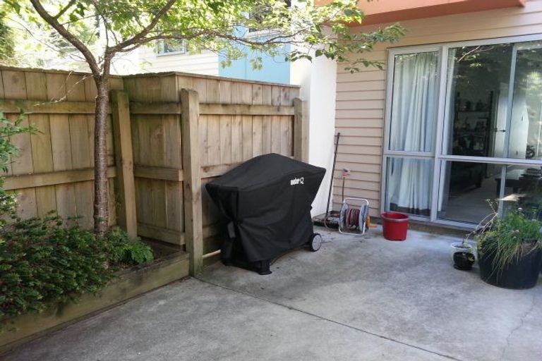 Photo of property in 1/2 Chelmsford Street, Ngaio, Wellington, 6035