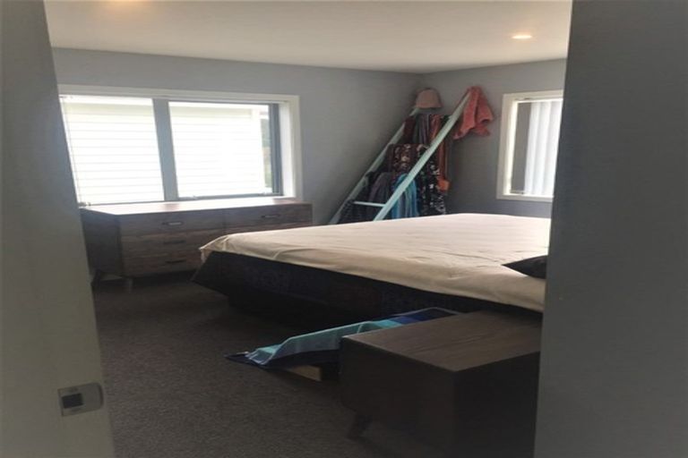 Photo of property in 4 Glide Lane, Whitby, Porirua, 5024