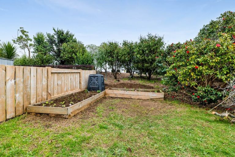 Photo of property in 62 Awanui Street, Merrilands, New Plymouth, 4312