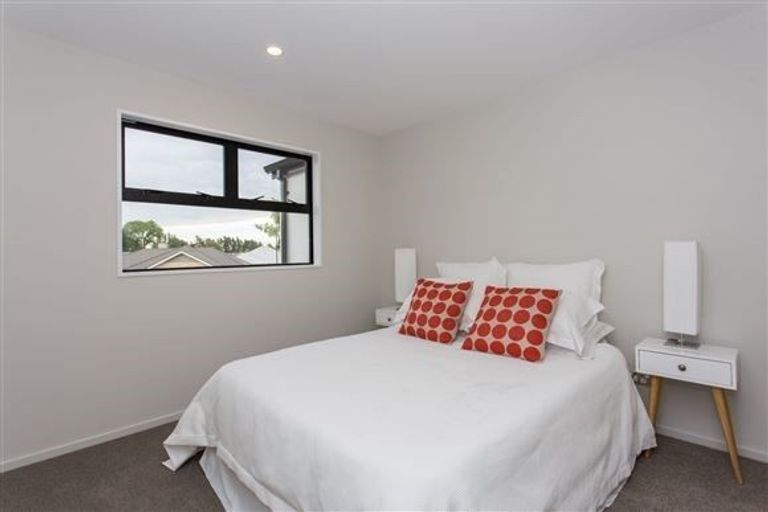 Photo of property in 4/34 John Campbell Crescent, Hillmorton, Christchurch, 8024