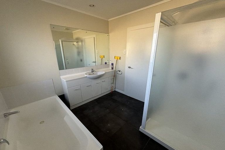 Photo of property in 14 Beatty Road, Pukekohe, 2120