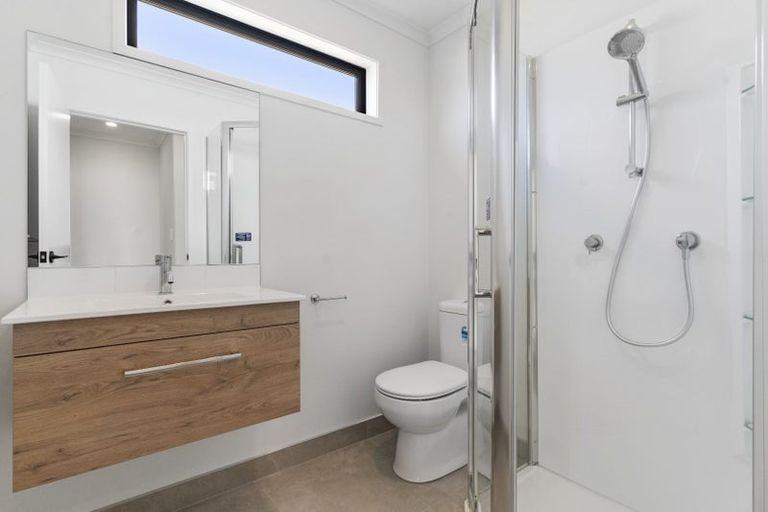 Photo of property in 1092b Great North Road, Point Chevalier, Auckland, 1022