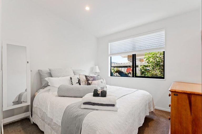 Photo of property in 6 Trevally Place, Snells Beach, 0920