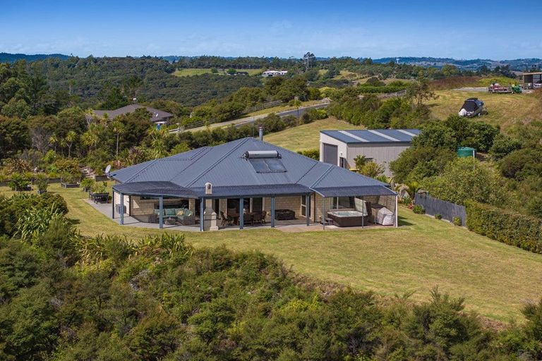 Photo of property in 155 West Road, Kaukapakapa, 0873
