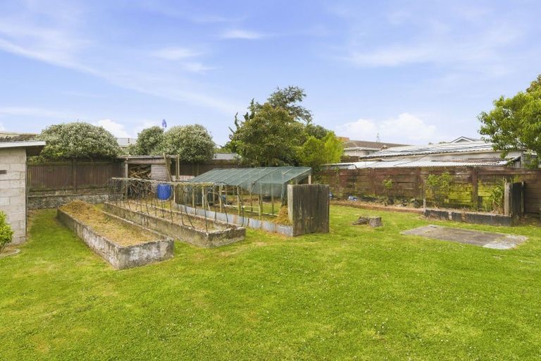 Photo of property in 49 Walton Road, Paraparaumu Beach, Paraparaumu, 5032