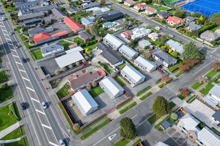Photo of property in 8a-d Camden Street, Turnbull Thomson Park, Invercargill, 9810