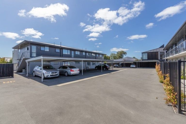 Photo of property in 1/22 Springfield Road, Saint Albans, Christchurch, 8014