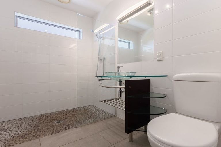 Photo of property in 5 Ocean Vista Lane, Paraparaumu, 5032