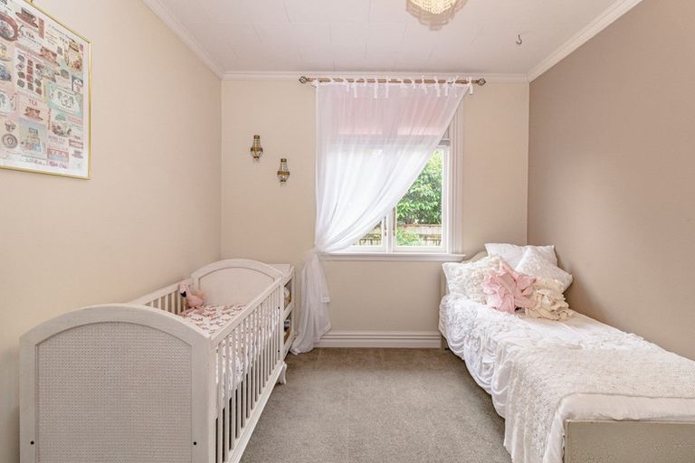 Photo of property in 1 Tulloch Street, Saint Johns Hill, Whanganui, 4500