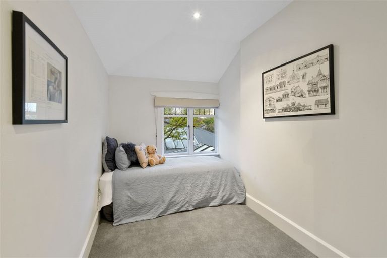 Photo of property in 168 Fendalton Road, Fendalton, Christchurch, 8052