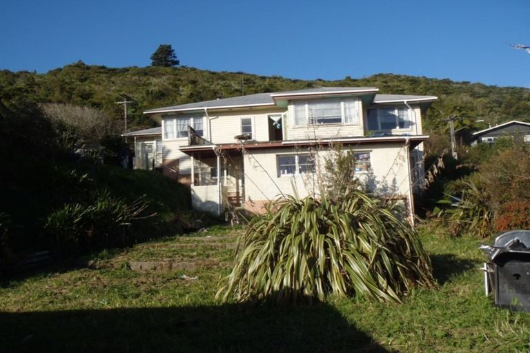 Photo of property in 9-13 Rochfort Street, Greymouth, 7805