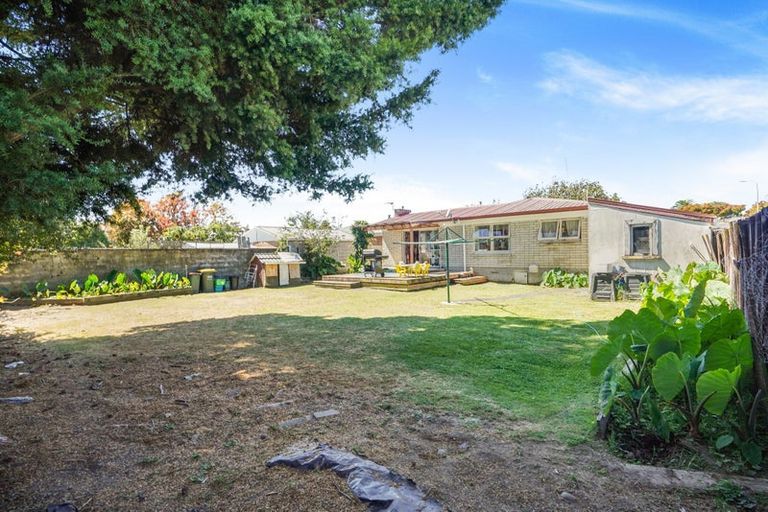 Photo of property in 65 Resthill Crescent, Glenview, Hamilton, 3206