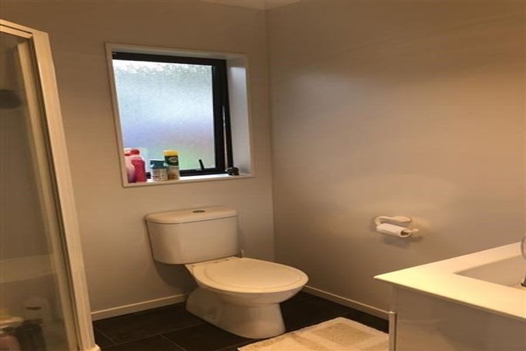 Photo of property in 33 Sun Valley Grove, Wainuiomata, Lower Hutt, 5014