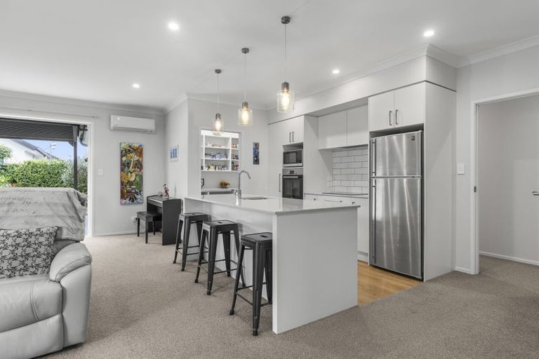 Photo of property in 77 Sandhurst Drive, Papamoa Beach, Papamoa, 3118